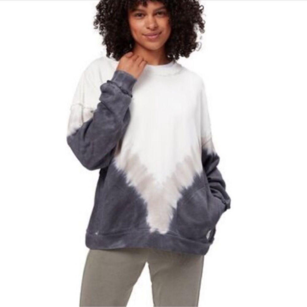 Free People Movement Ombre’ Metti Crewneck Pullover in Tie Dye